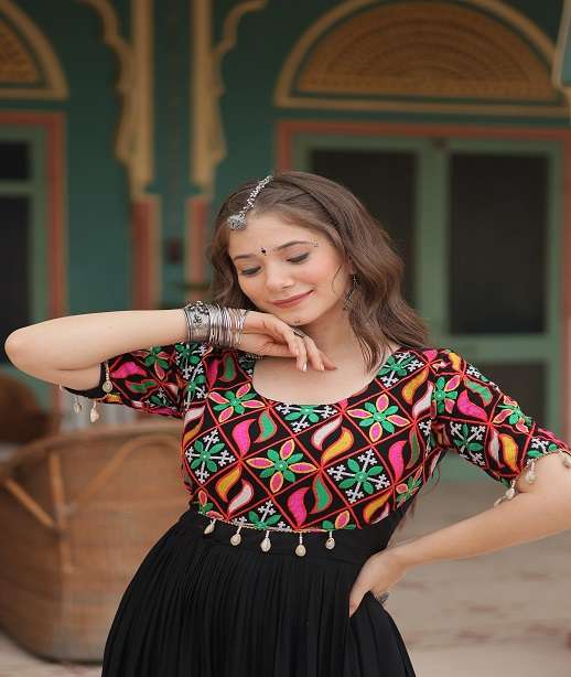 DESIGNER FANCY READYMADE NAVRATRI WEAR KURTI IN RAYON FABRIC 9188