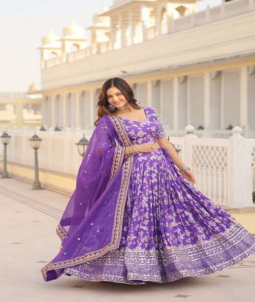 INDIAN DESIGNER BOLLYWOOD WEDDING PARTY WEAR JAQUARD SILK LEHENGA CHOLI AT WHOLESALE RATE LW 7080 COLOR