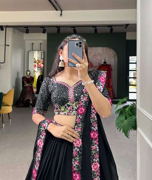 INDIAN DESIGNER BOLLYWOOD WEDDING PARTY WEAR READYMADE GEORGETTE LEHENGA CHOLI KU 1402-1403