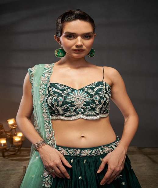 DESIGNER BOLLYWOOD BRIDAL WEDDING PARTY WEAR HAND WORK PURE CHIFFON LEHENGA CHOLI NT 6016 COLOR