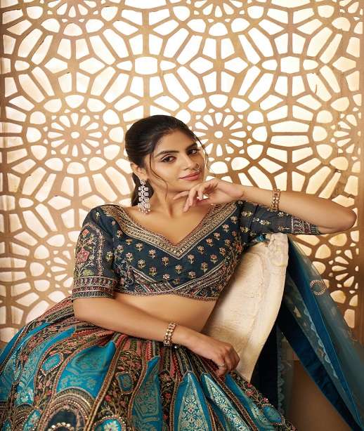 INDIAN DESIGNER BOLLYWOOD WEDDING PARTY WEAR BANARASI SILK LEHENGA CHOLI KFF 31 COLOR