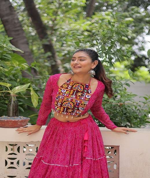 DESIGNER NAVRATRI LEHENGA BLOUSE IN GEORGETTE WITH BANDHANI PRINT LW 7134 COLOR