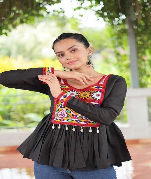 DESIGNER NAVRATRI WEAR TOP WITH THREAD WORK IN ROMAN SILK FABRIC LW 9254 COLOR