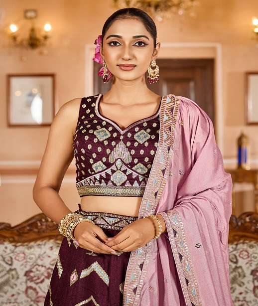 INDIAN DESIGNER BOLLYWOOD WEDDING PARTY WEAR HEAVY PREMIUM SILK LEHENGA CHOLI NT 6207