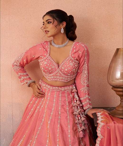 DESIGNER BOLLYWOOD BRIDAL WEDDING PARTY WEAR TISSUE SILK BEADS LEHENGA CHOLI SENHORA DRESSES NT 6222