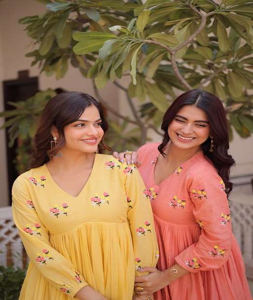 DESIGNER WEDDING PARTY WEAR READYMADE COTTON SHARARA SALWAR SUIT KU 1236 COLOR