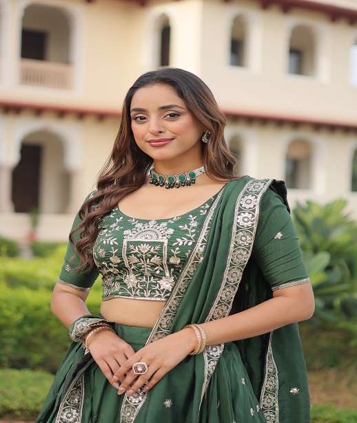 INDIAN DESIGNER BOLLYWOOD WEDDING PARTY WEAR VICHITRA SILK LEHENGA CHOLI LW 7153