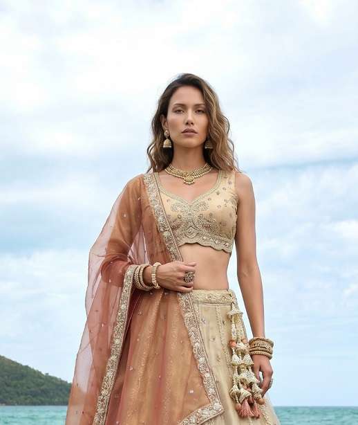 DESIGNER BOLLYWOOD BRIDAL WEDDING PARTY WEAR TISSUE SILK BEADS LEHENGA CHOLI SENHORA DRESSES NT 6341 COLOR