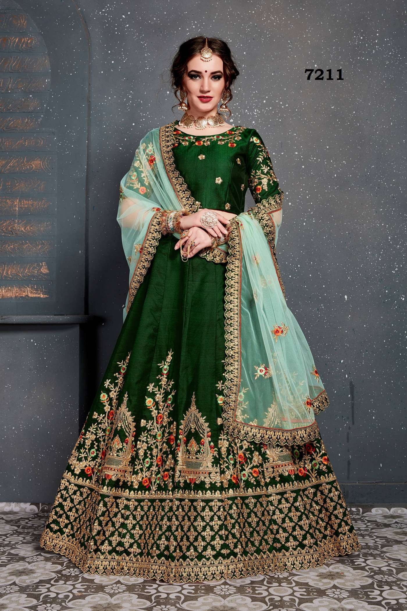 Buy Latest Designer Party Wear Lehenga Online | Ninecolours