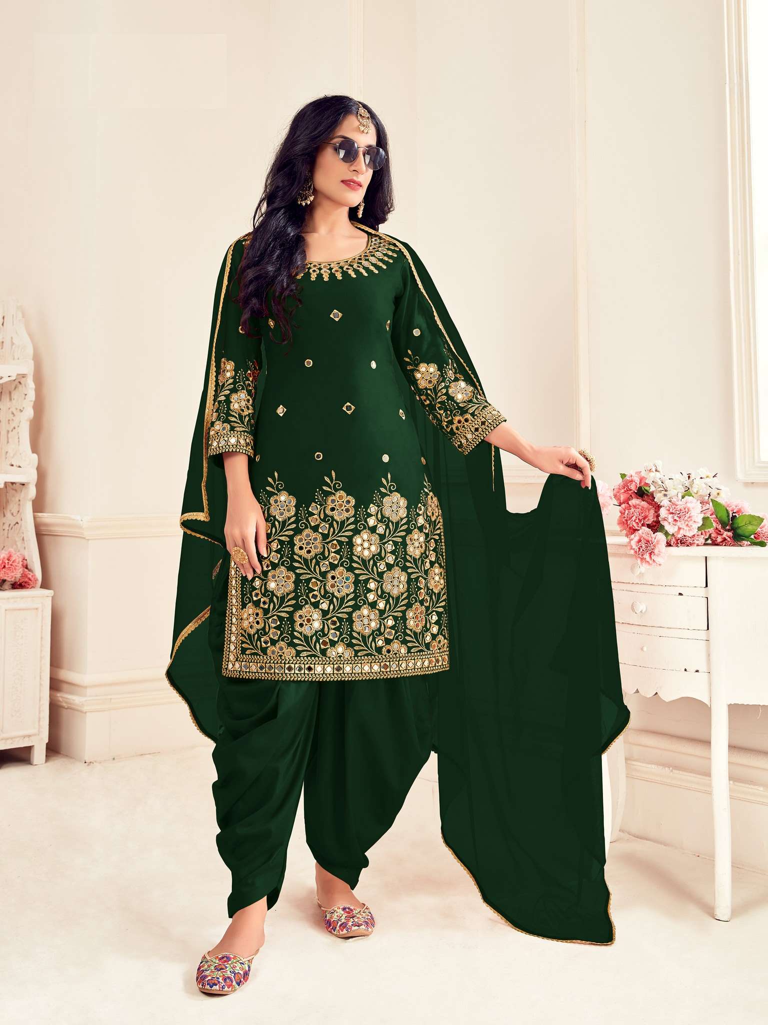 DESIGNER GREEN COLOR COTTON PATIYALA SALWAR SUIT NEW DESIGN 6004
