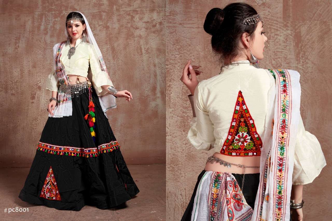 DESIGNER FANCY WHITE BLACK NAVRATRI SPECIAL GAMTHI LEHENGA CHOLI IN COTTON 8001