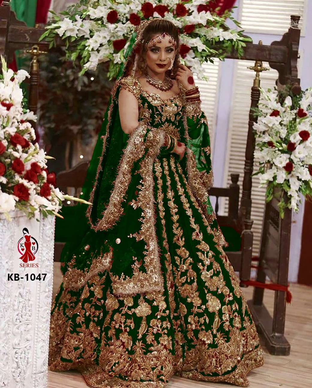 BOLLYWOOD DESIGNER BRIDAL WEDDING WEAR LEHENGA IN VELVET FABRIC KB 1047GREEN