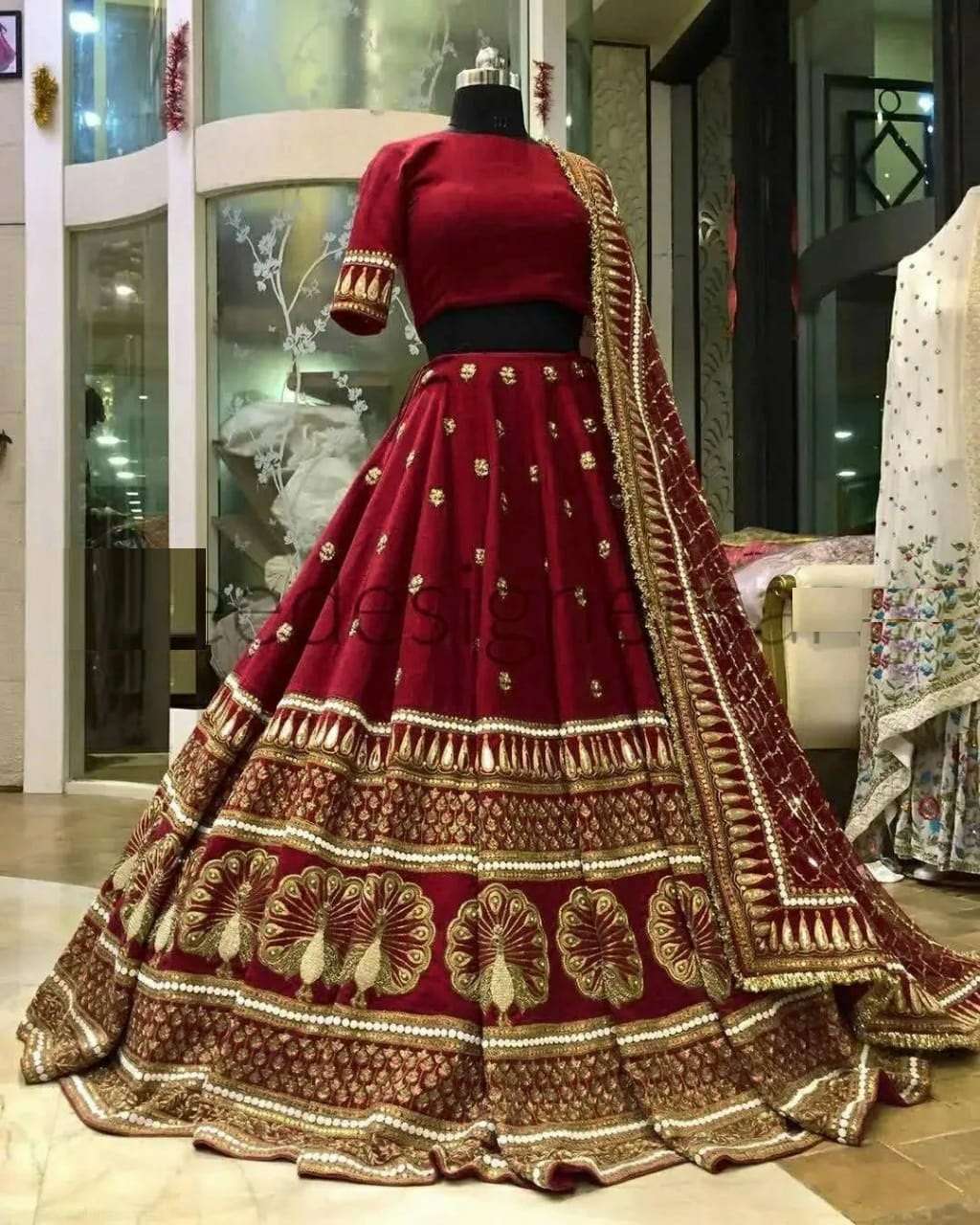 BOLLYWOOD DEEPIKA PADUKON WEDDING DESIGNER HEAVY VELVET LEHENGA CHOLI KB1041 NEW