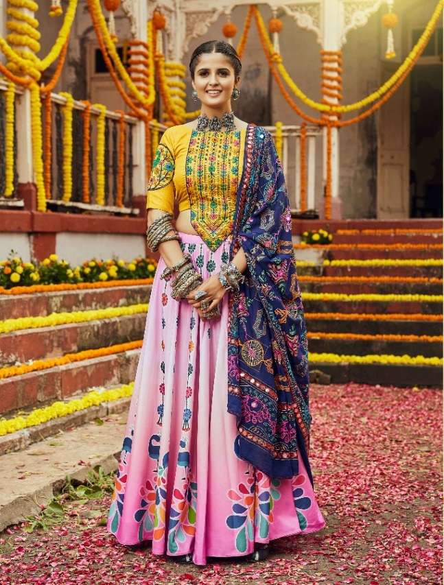 DESIGNER FANCY NAVRATRI SPECIAL GAMTHI LEHENGA CHOLI IN COTTON VIWAH FASHION RAAS 5 2121