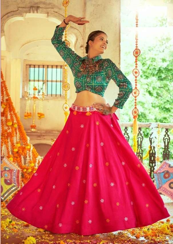 FANCY TRENDY NAVRATI GAMTHI FANCY WEAR SKIRT TOP TYPE LEHENGA CHOLI KF 2107