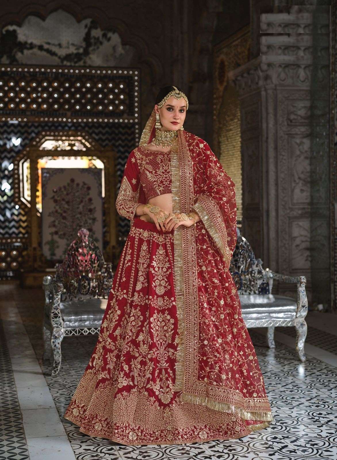 DESIGNER FANCY NEW WEDDING BRIDAL WEAR PREMIUM VELVET LEHENGA CHOLI SENHORA BAARAT 2048