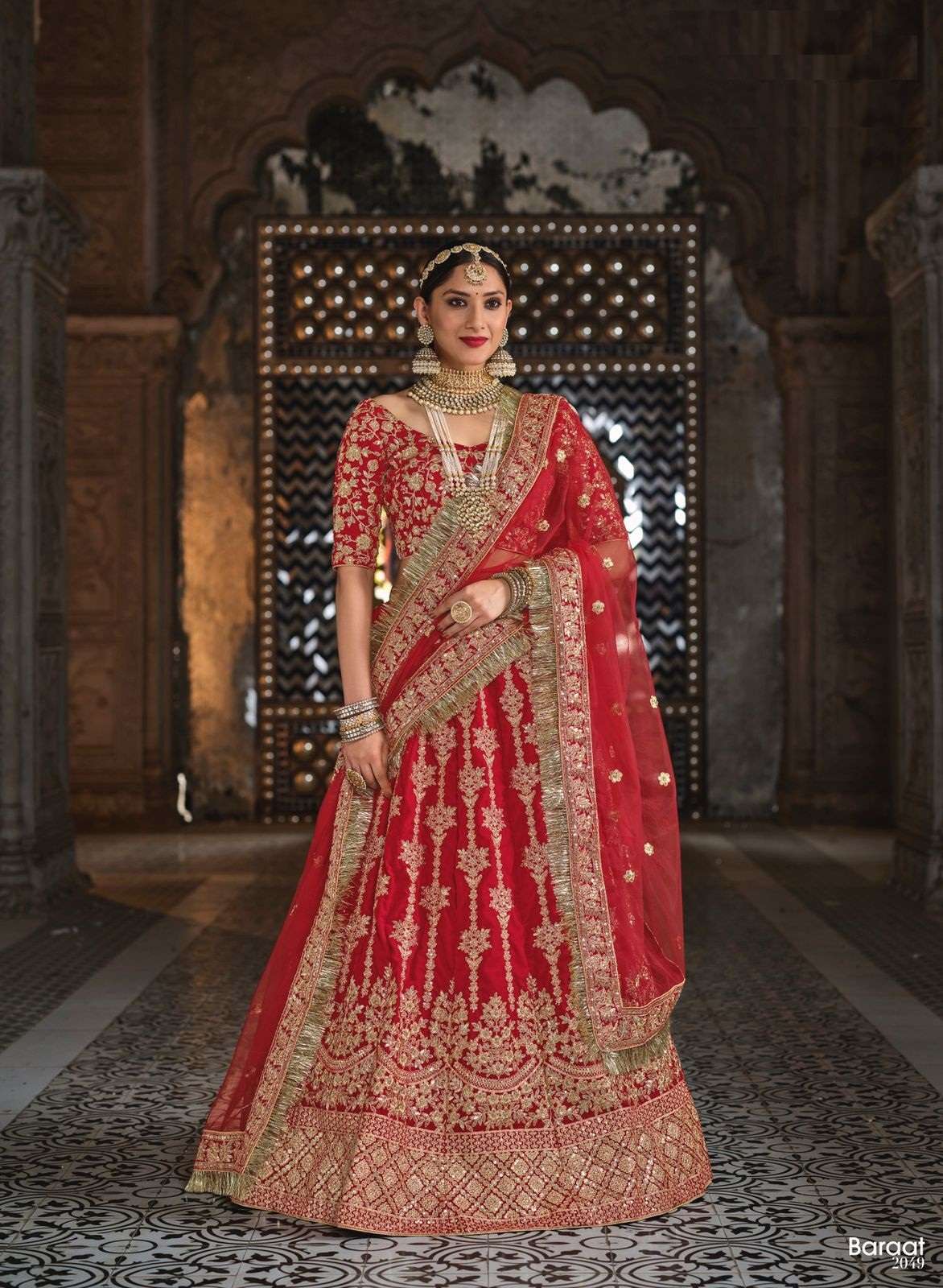 DESIGNER FANCY NEW WEDDING BRIDAL WEAR PREMIUM VELVET LEHENGA CHOLI SENHORA BAARAT 2049