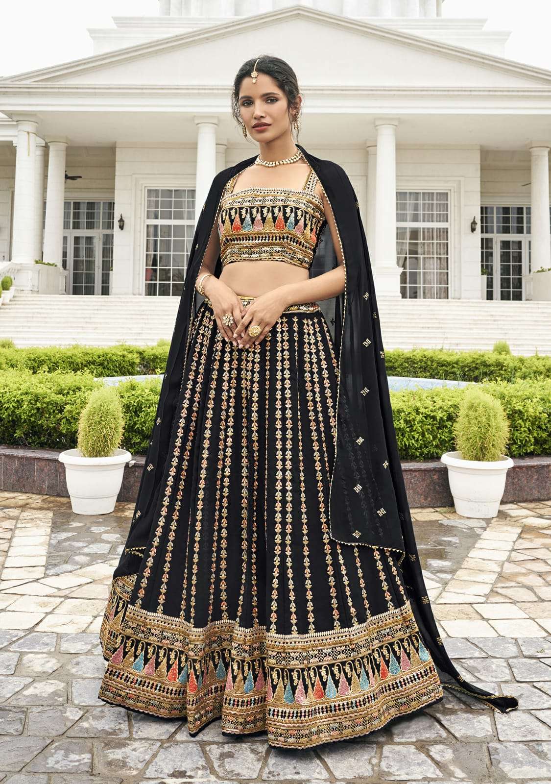 DESIGNER FANCY WEDDING PARTY WEAR BLACK BOLLYWOOD LEHENGA CHOLI IN GEORGETTE SM RIMZIM 136 C