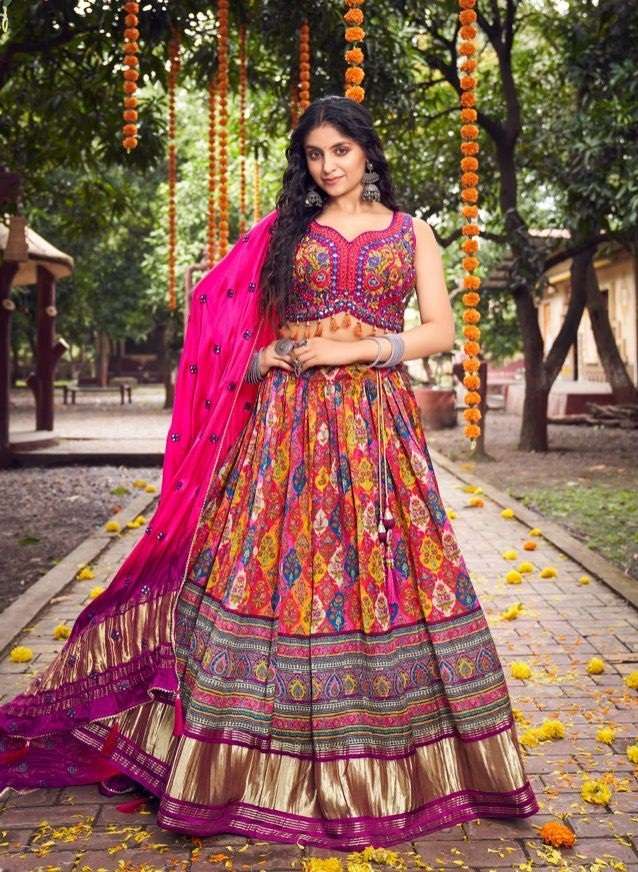 DESIGNER FANCY NEW TRENDY BRIDAL WEDDING PARTY WEAR SILK HANDWORK LEHENGA CHOLI TATHASTU 103