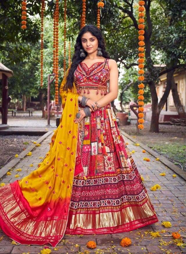 DESIGNER FANCY NEW TRENDY BRIDAL WEDDING PARTY WEAR SILK HANDWORK LEHENGA CHOLI TATHASTU 105