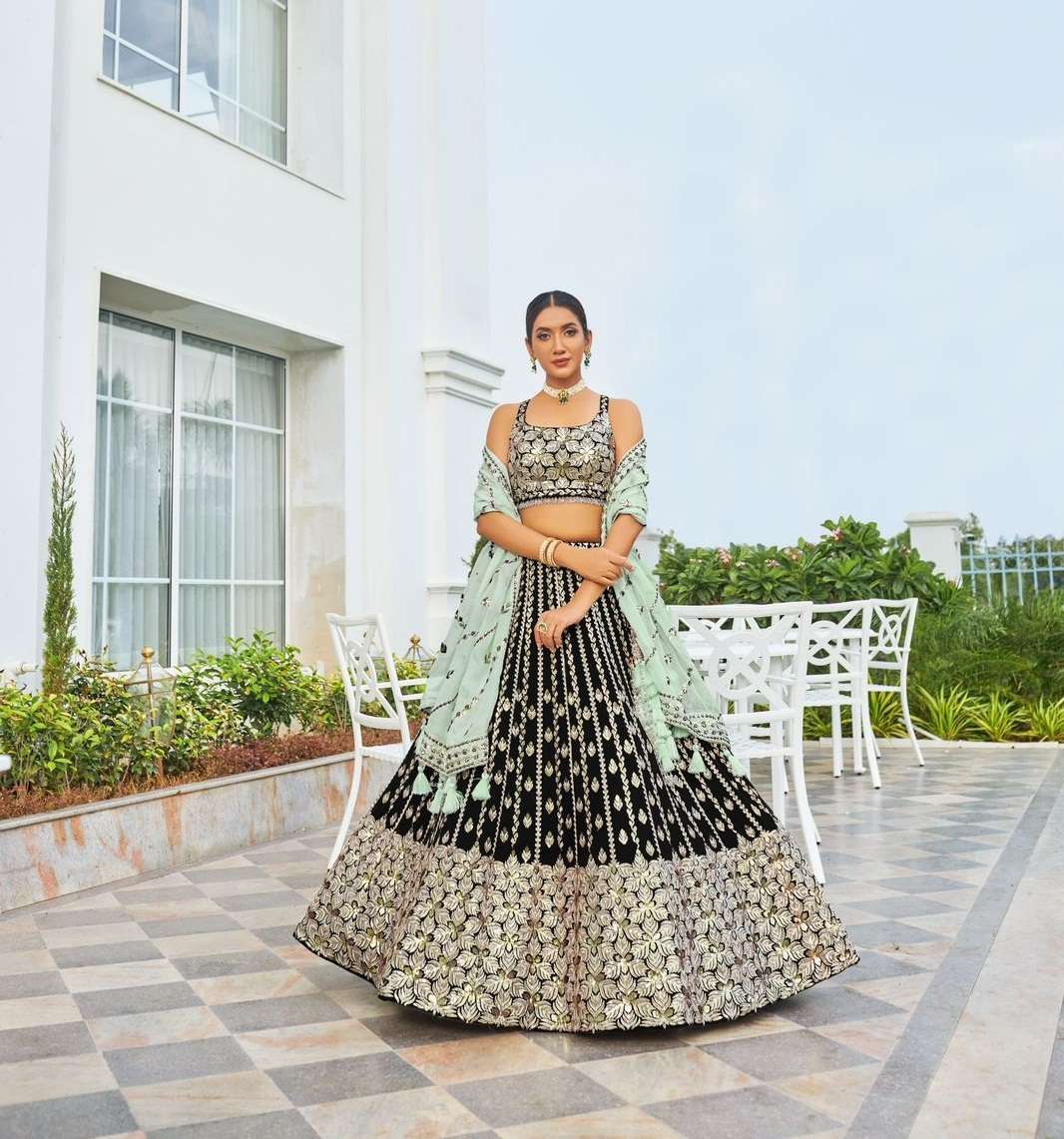 BEST DESIGNER BLACK PARTY WEAR BRIDAL WEDDING HEAVY SILK LEHENGA CHOLI NAVKAR SM2