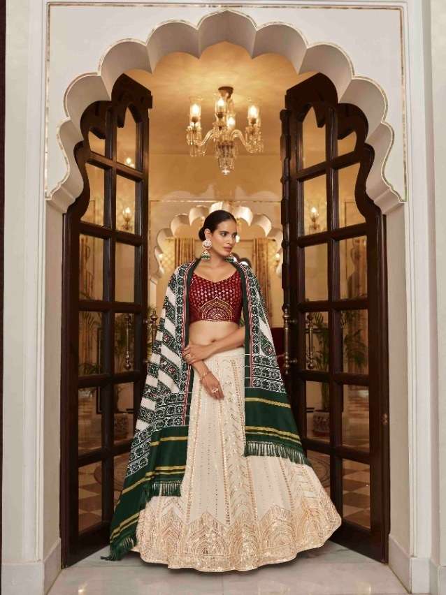 DESIGNER FANCY NEW TRENDY PARTY WEAR WHITE GEORGETTE LEHENGA CHOLI KF BRIDESMAID 2204