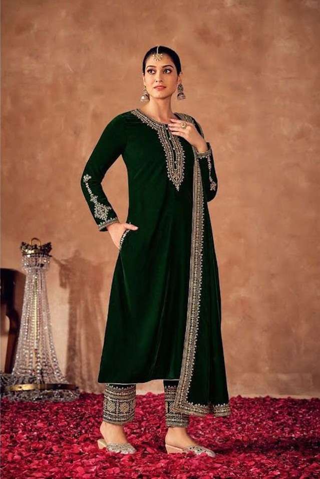 DESIGNER WEDDING PARTY WEAR STRAIGHT SALWAR SUIT IN VELVET FABRIC CP LT NITYA 8100A