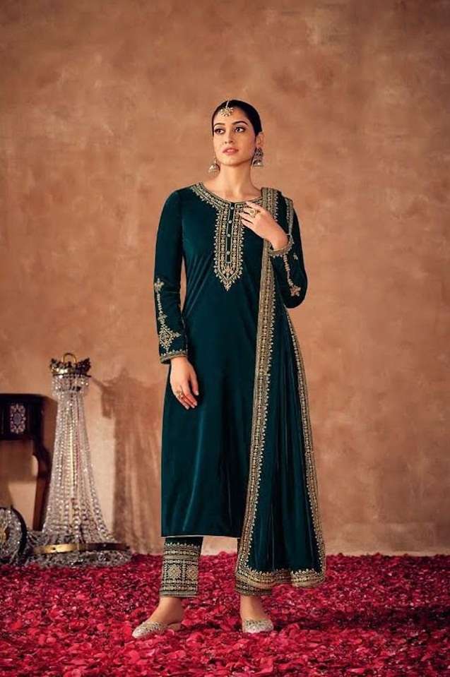 DESIGNER WEDDING PARTY WEAR STRAIGHT SALWAR SUIT IN VELVET FABRIC CP LT NITYA 8100D