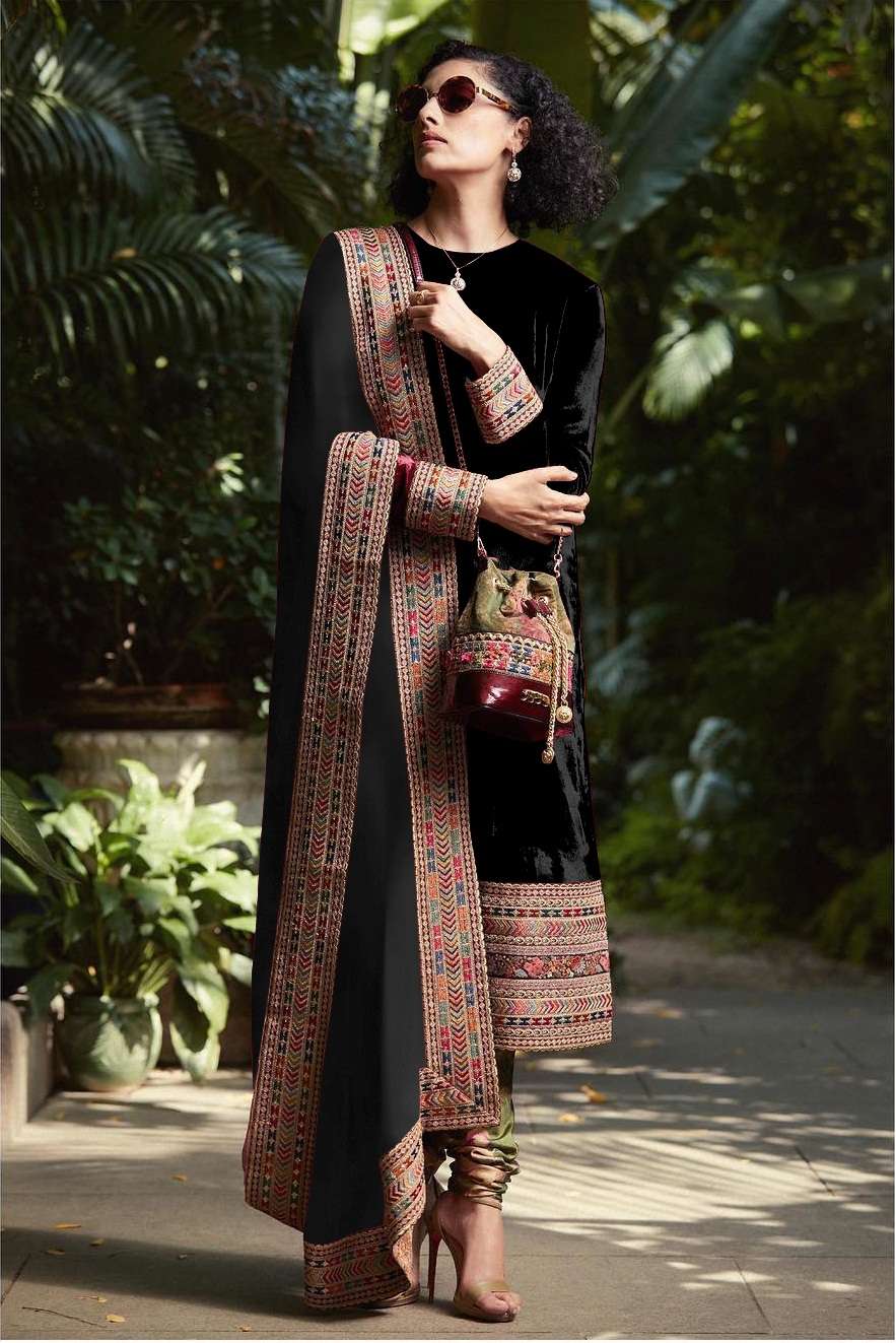 DESIGNER FANCY WEDDING PARTY WEAR VELVET BLACK PAKISTANI SALWAR SUIT KB 1065A