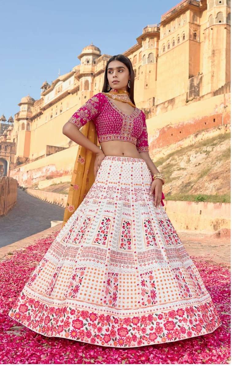 WHITE COLOR BEST DESIGNER BRIDAL WEDDING PARTY WEAR HEAVY PURE GEORGETTE LEHENGA CHOLI NAVKAR C10