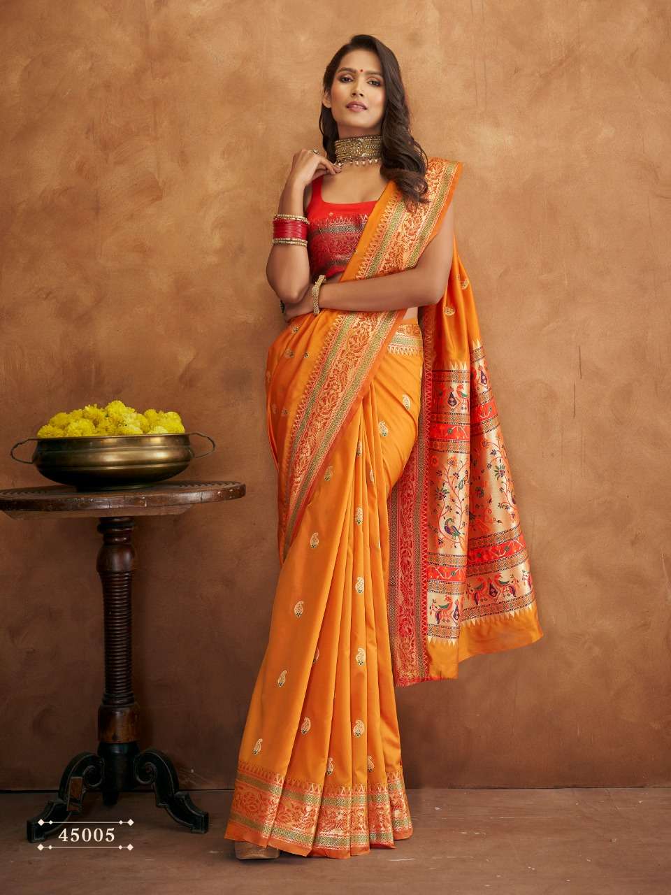 YELLOW DESIGNER FANCY WEDDING PARTY WEAR DESIGNER BANARASI SILK FABRIC SAREE SM RAJPATH 45005