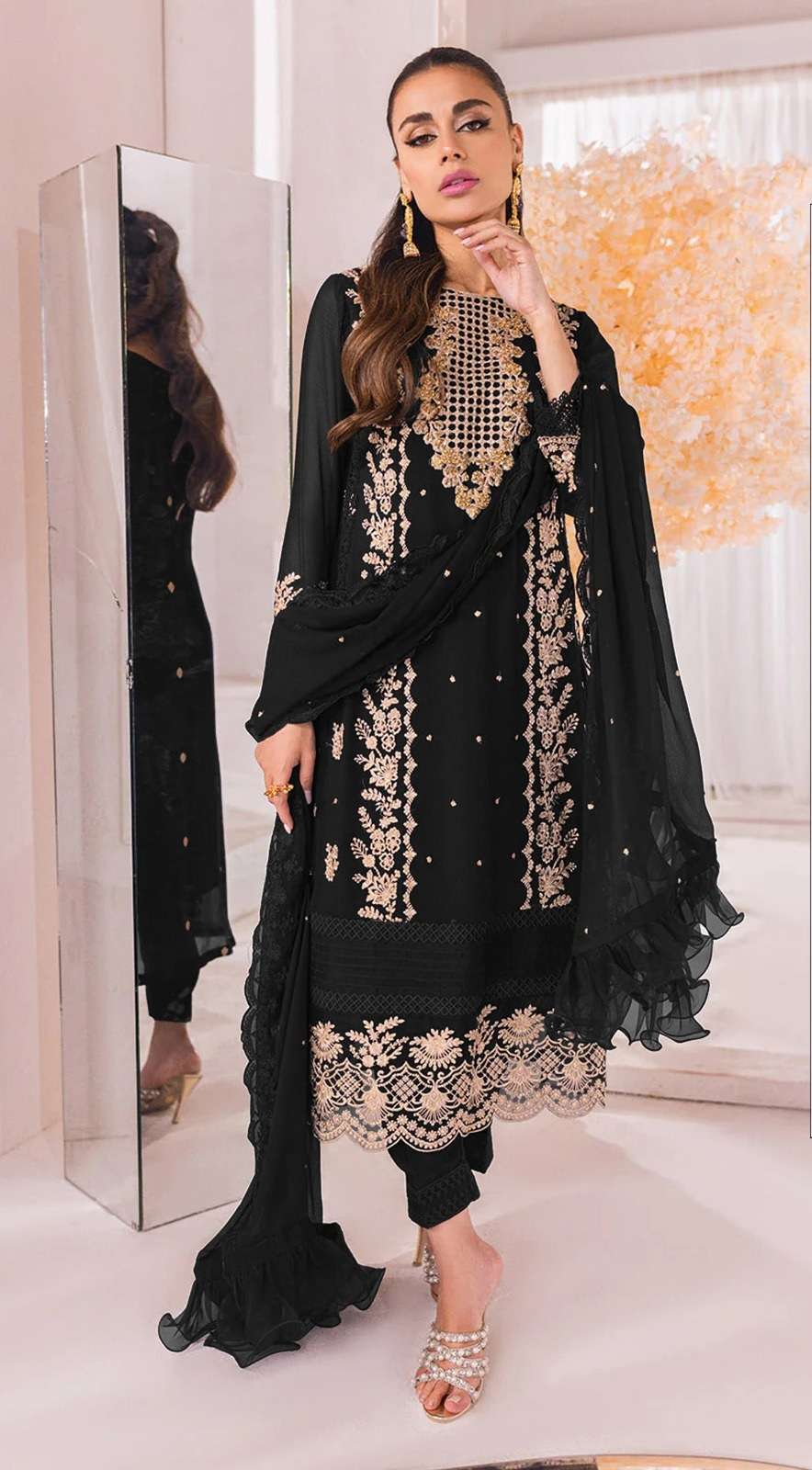 DESIGNER FANCY PARTY WEAR STRAIGHT GEORGETTE BLACK PAKISATNI SALWAR SUIT JG 15786D