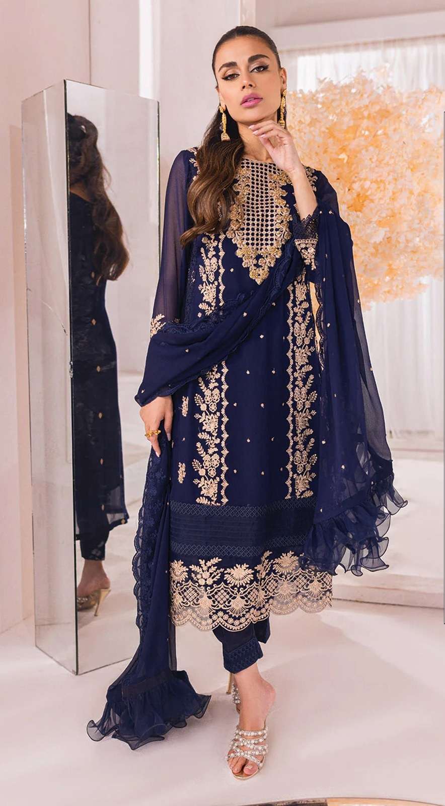 DESIGNER FANCY PARTY WEAR STRAIGHT GEORGETTE BLUE PAKISATNI SALWAR SUIT JG 15786A