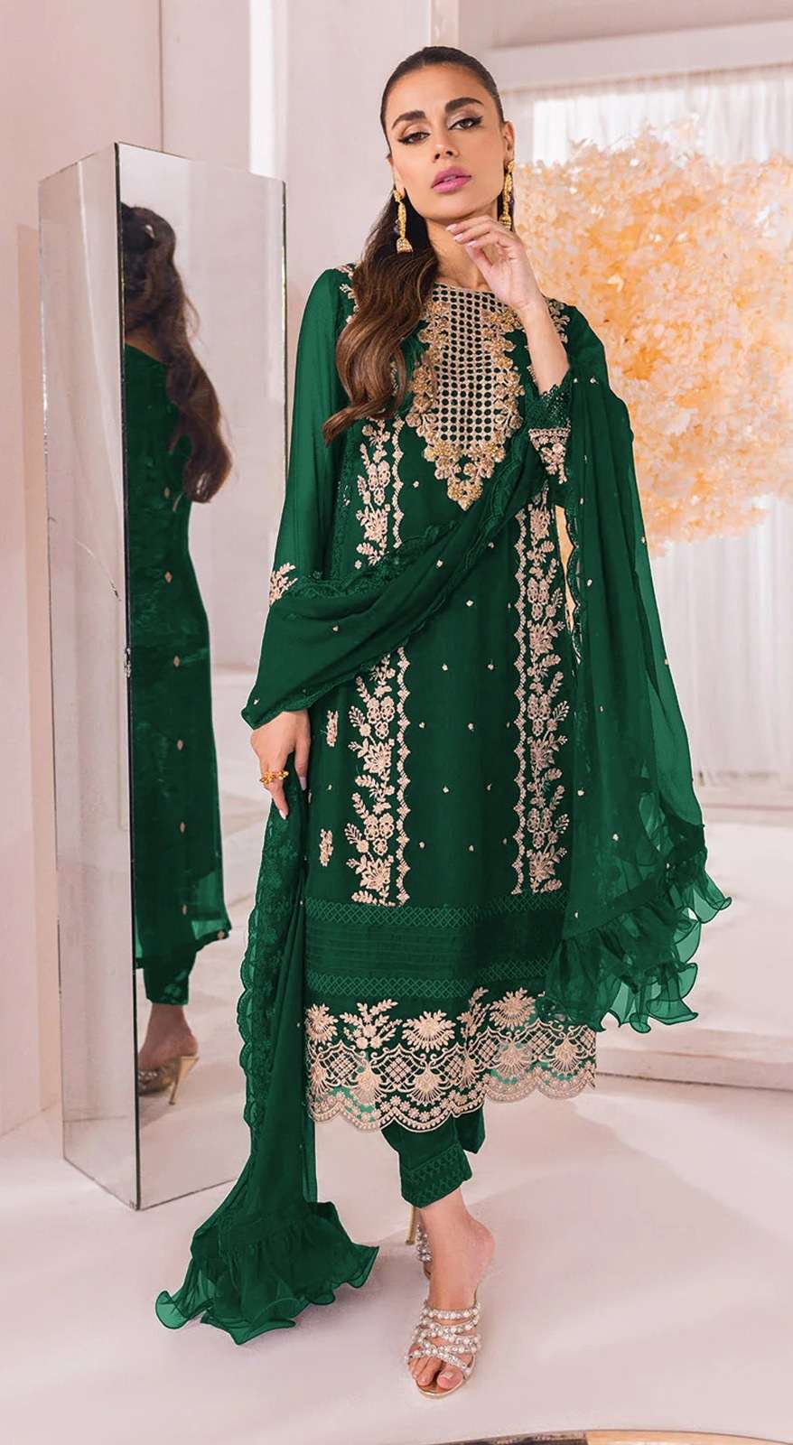 DESIGNER FANCY PARTY WEAR STRAIGHT GEORGETTE GREEN PAKISATNI SALWAR SUIT JG 15786B