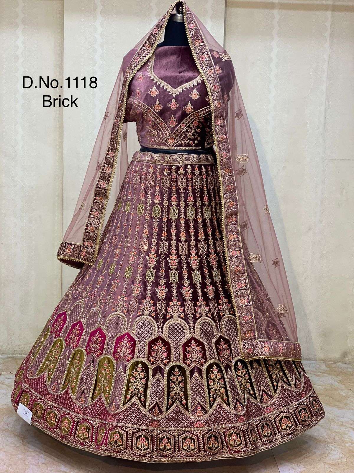 BOLLYWOOD DESIGNER BRIDAL WEDDING WEAR EXCLUSIVE NEW STYLE PURPLE LEHENGA IN VELVET FABRIC SM PC SENHORA 1118BRK