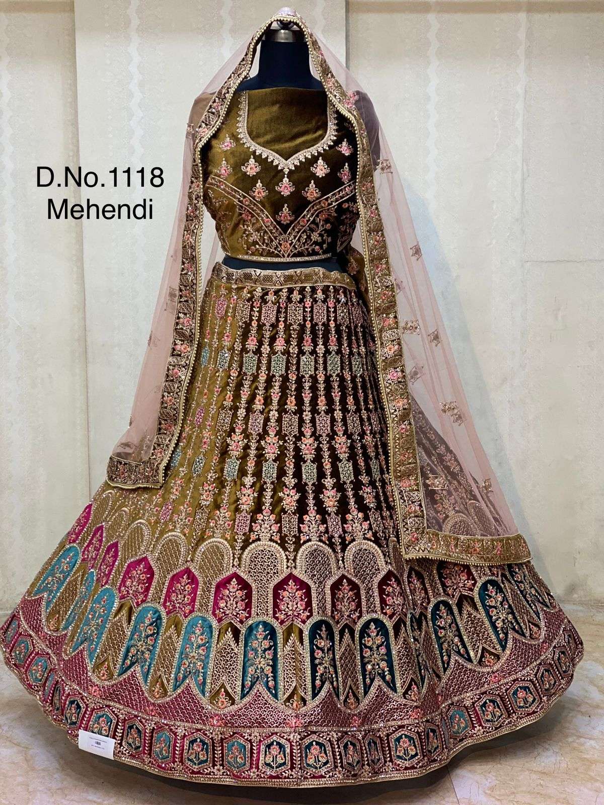 BOLLYWOOD DESIGNER BRIDAL WEDDING WEAR EXCLUSIVE NEW STYLE MAHENDI LEHENGA IN VELVET FABRIC SM PC SENHORA 1118