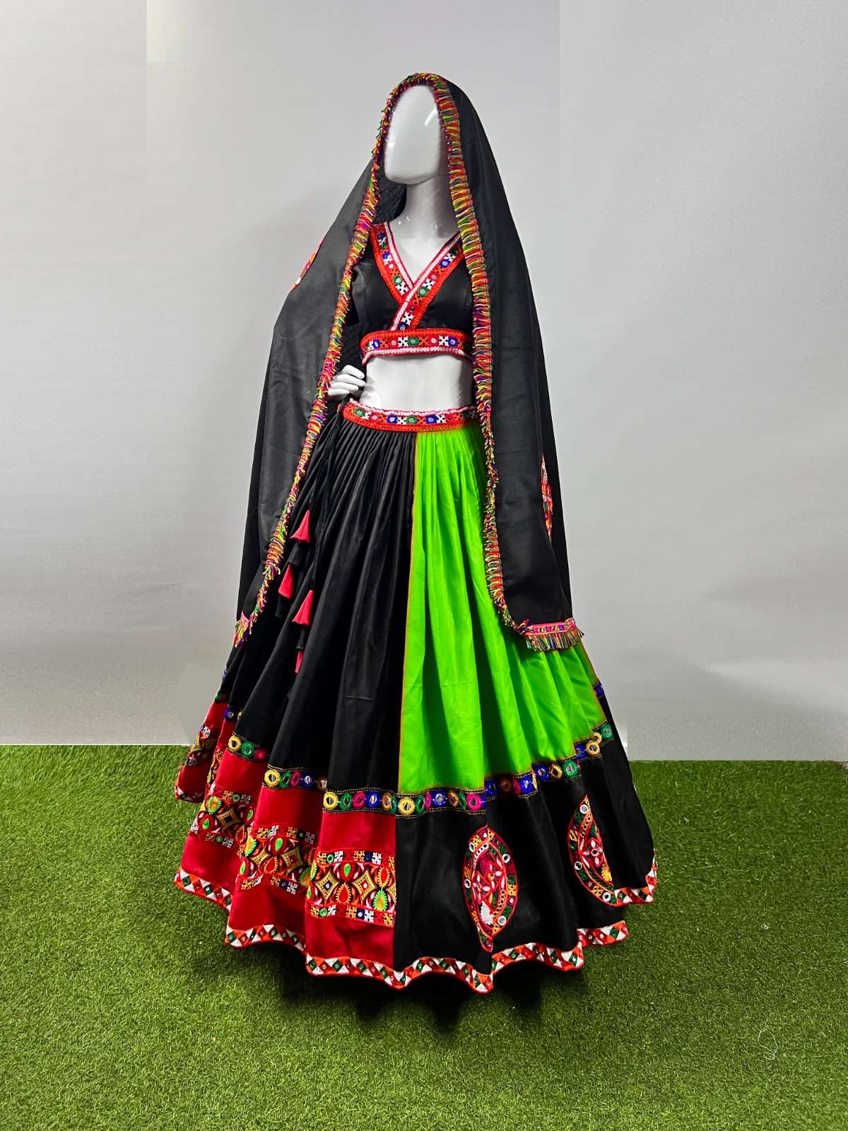 DESIGNER FANCY HEAVY PURE COTTON NAVRATRI GREEN LEHENGA CUM GAMTHI LEHENGA MIRROR WORK CHOLI PC 7043