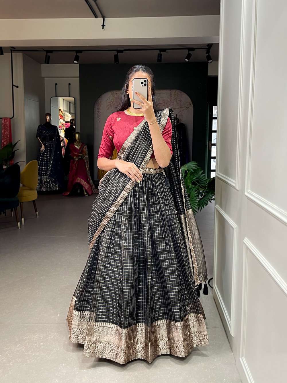 DESIGNER TRENDY STYLISH FANCY PARTY WEAR BLACK ORGANZA SILK LEHENGA CHOLI PC 2042A