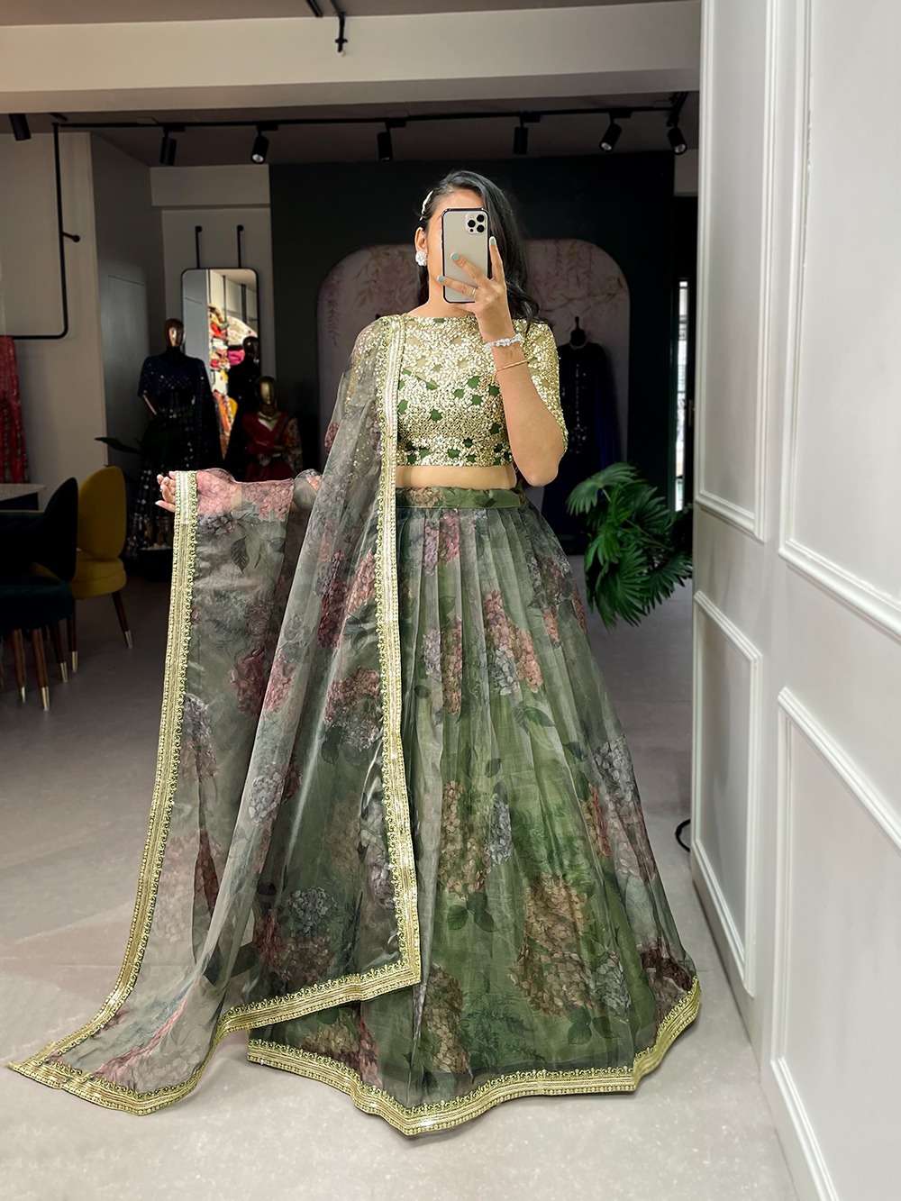 DESIGNER TRENDY STYLISH FANCY PARTY WEAR GREEN ORGANZA SILK LEHENGA CHOLI PC 1010