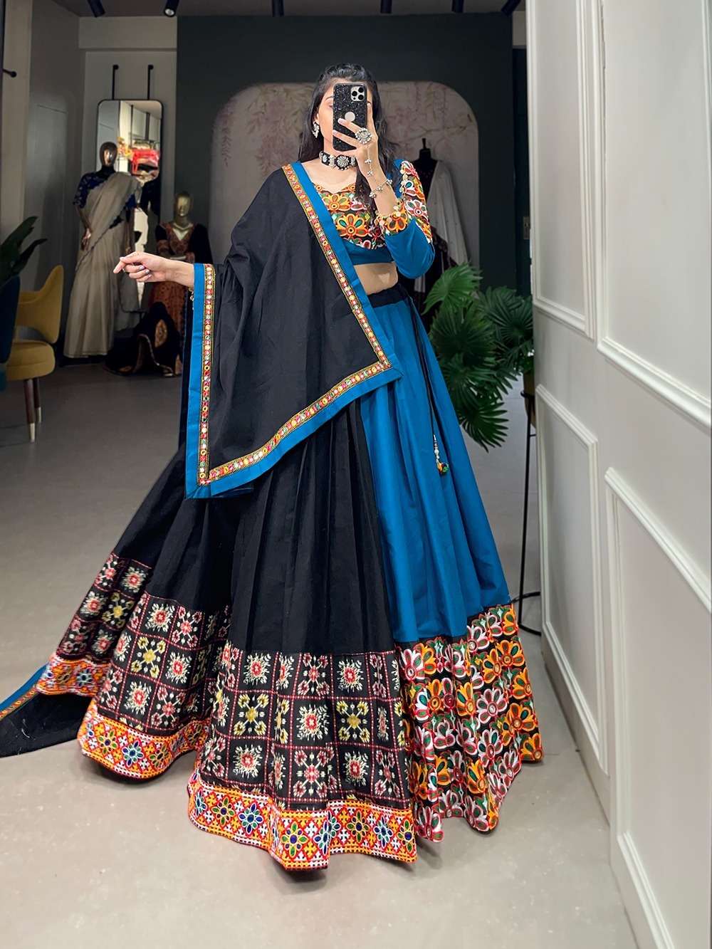 HEAVY PURE COTTON READY TO WEAR BLUE NAVRATRI LEHENGA CUM GAMTHI LEHENGA MIRROR WORK CHOLI PC 1658