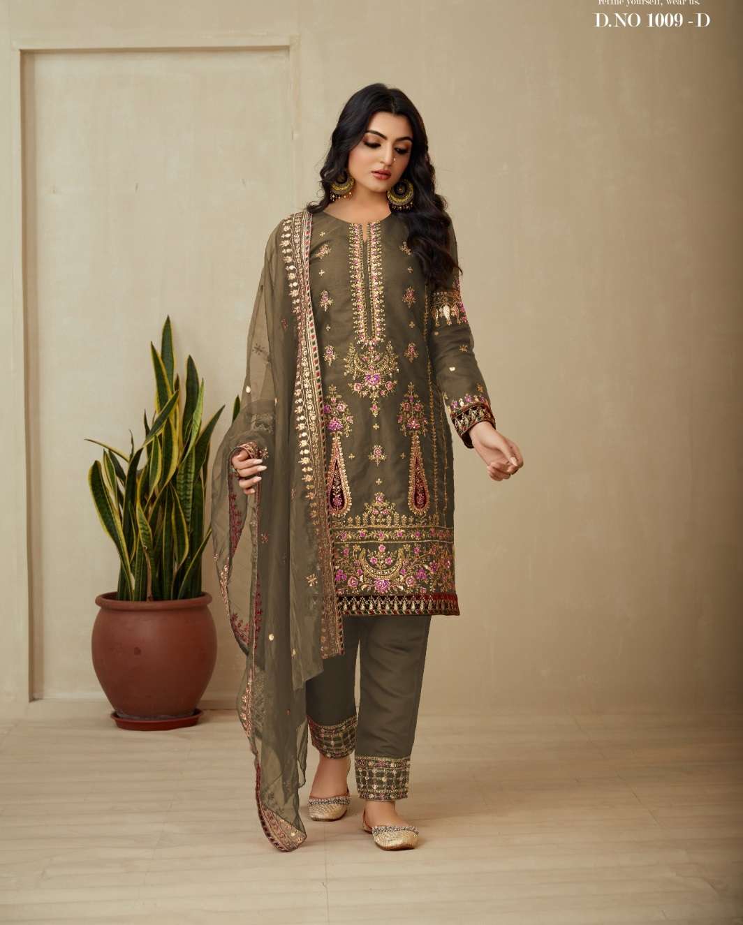 READY TO WEAR DESIGNER FANCY PARTY WEAR INDIAN PAKISTANI GREY SALWAR SUIT IN ORGANZA JG 1009D