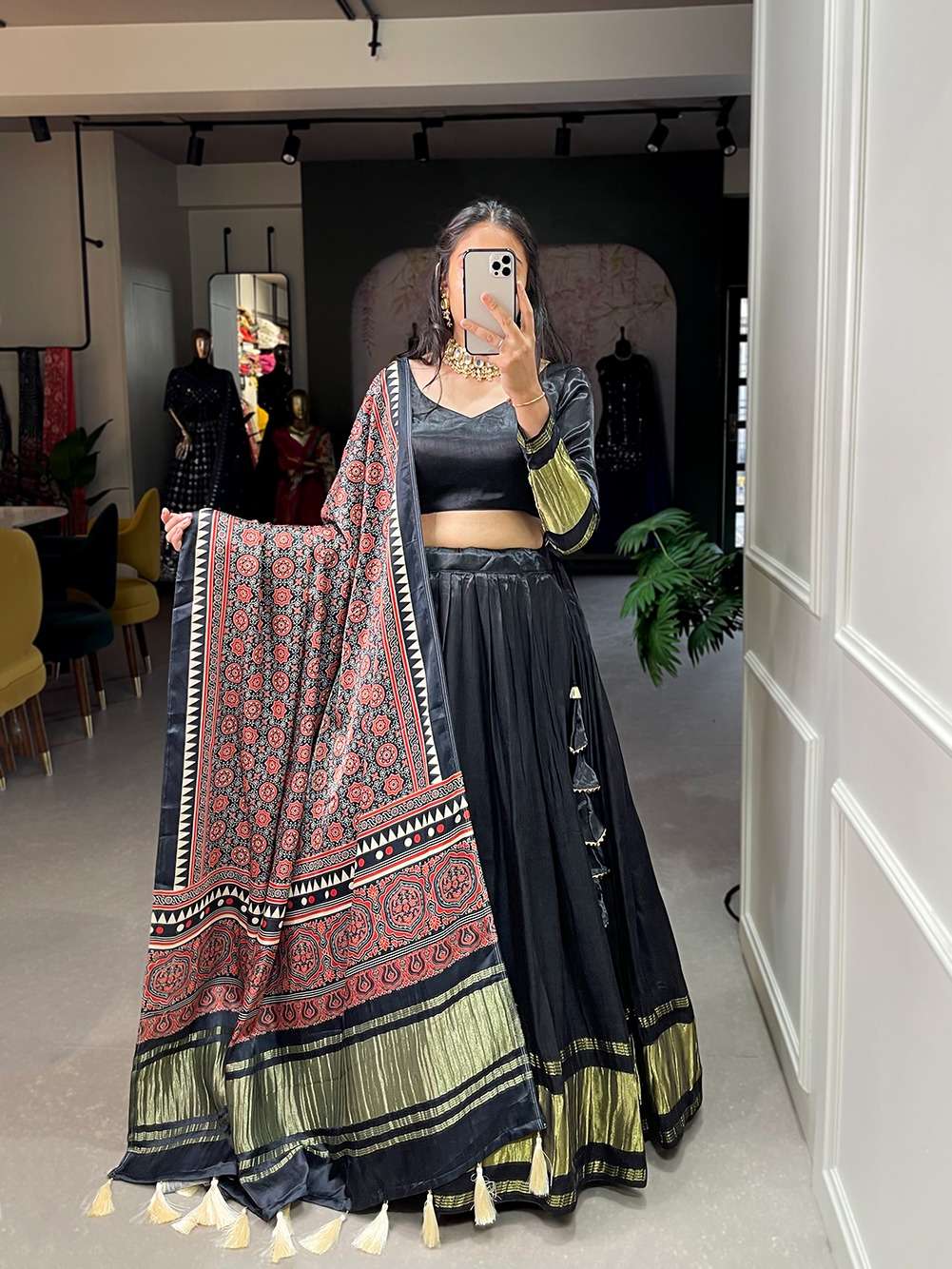 DESIGNER FANCY WEDDING PARTY WEAR INDIAN SILK BLACK LEHENGA CHOLI COLLECTION PC 1653