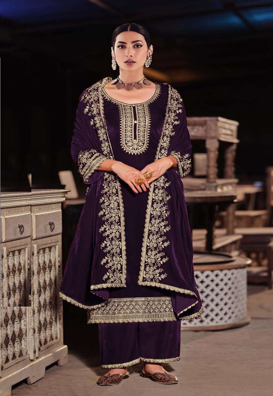 DESIGNER FANCY WEDDING PARTY WEAR PREMIUM VISCOSE PURPLE VELVET STRAIGHT SALWAR SUIT CPR 2001C