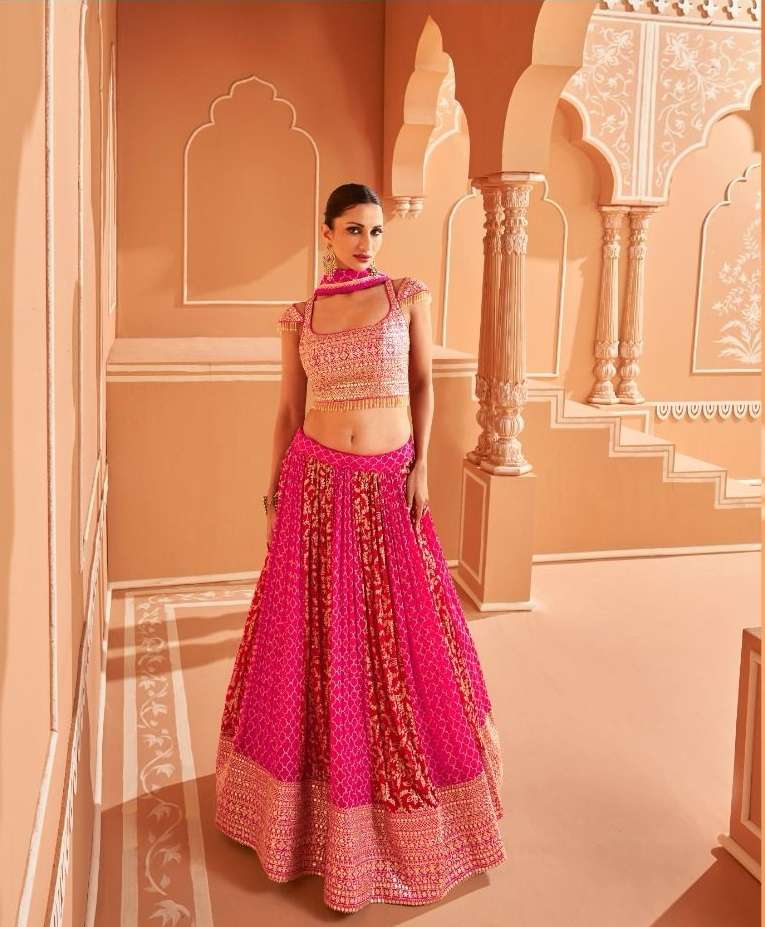 INDIAN BOLLYWOOD DESIGNER PARTY WEAR RANI PINK GEORGETTE LEHENGA WITH THREAD SEQUENCE LEHENGA CHOLI AF KALISHTA 5320