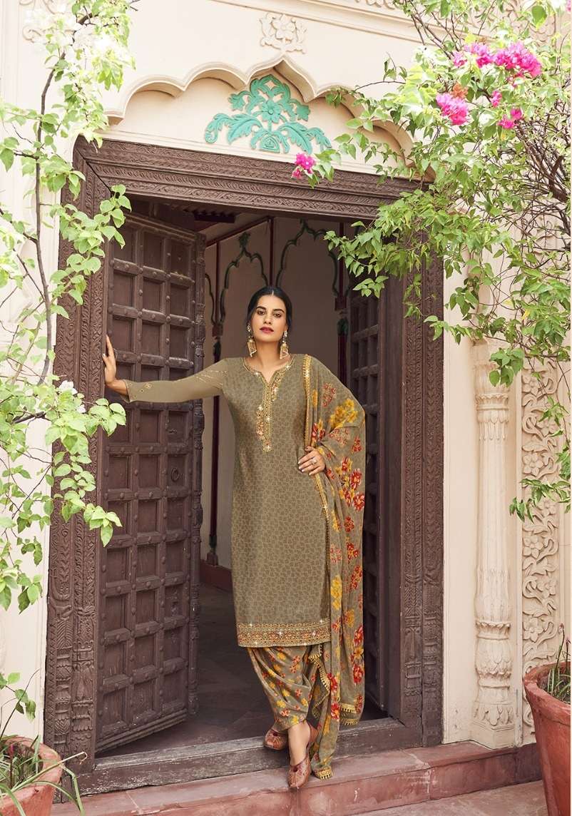 INDIAN DESIGNER FANCY WEDDING PARTY WEAR GREY CREPE SILK STRAIGHT SALWAR SUIT DST RADHA 11005