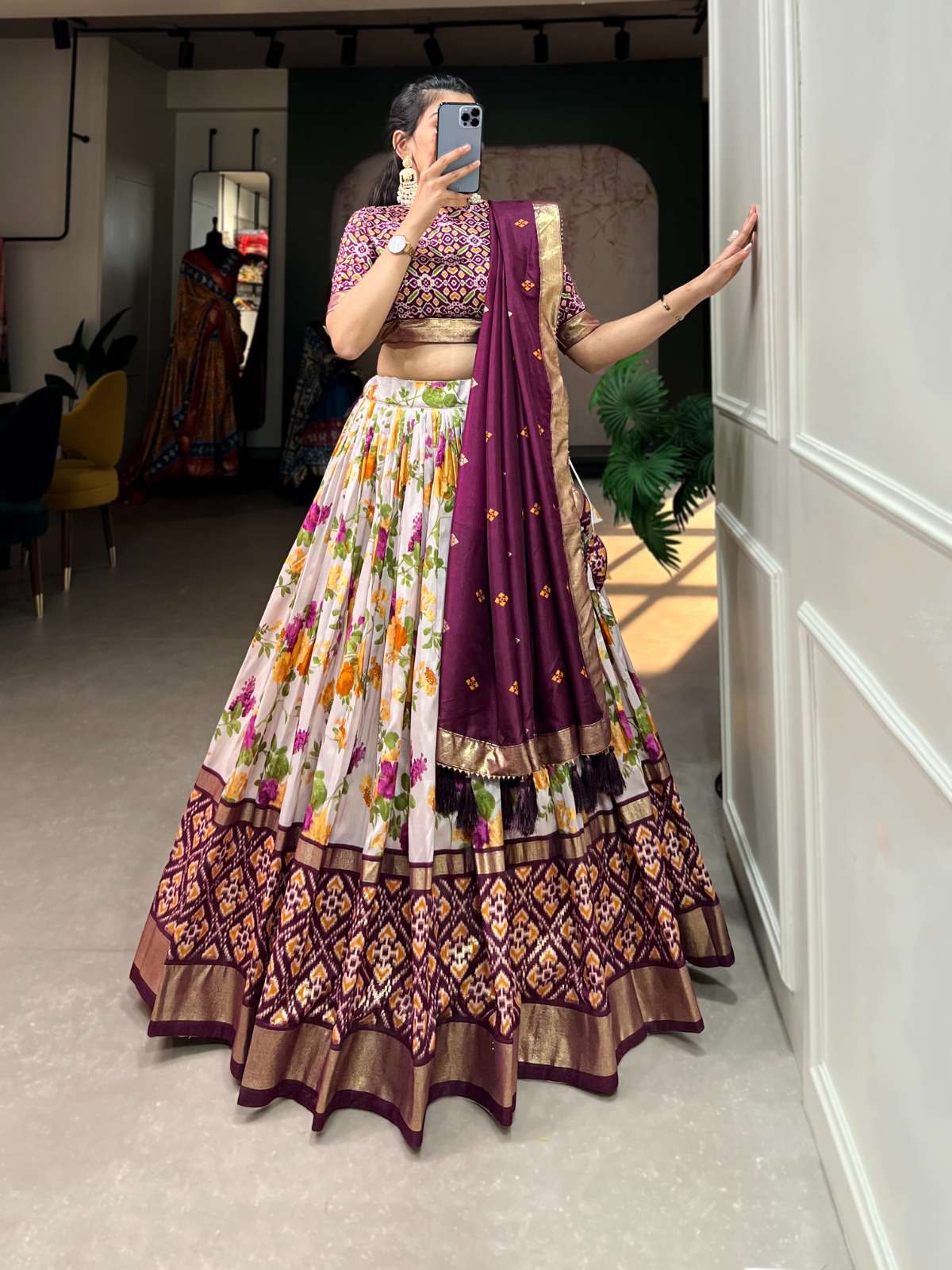 DESIGNER FANCY WEDDING PARTY WEAR INDIAN WINE SILK LEHENGA CHOLI COLLECTION 1689D