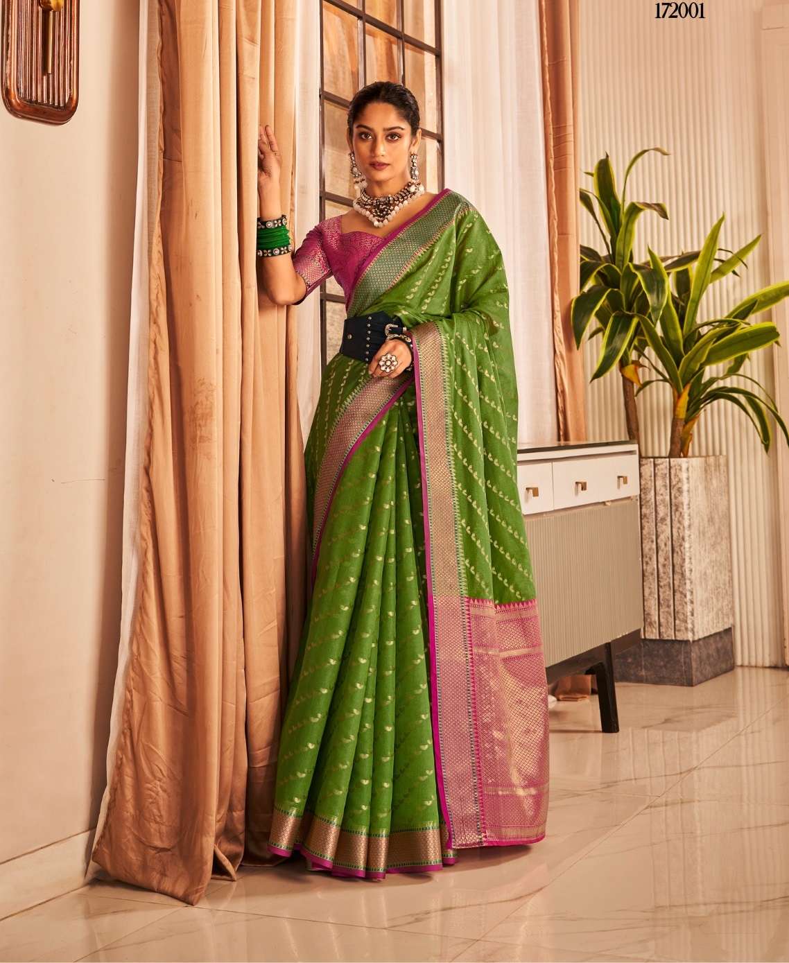 INDIAN DESIGNER FANCY WEDDING PARTY WEAR GREEN HEAVY SILK SAREE SM SJPT VAIJANTI 17001