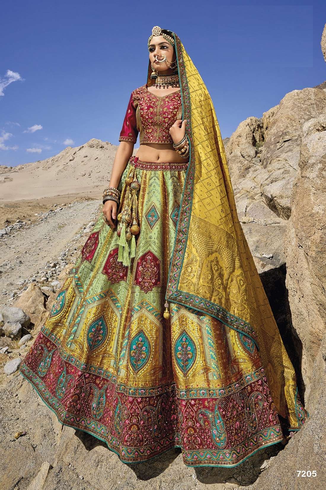 DESIGNER BRIDAL WEDDING PARTY WEAR GREEN YELLOW BANARASI SILK JACQUARD LEHENGA CHOLI WITH AARI HAND WORK SM MN 7205