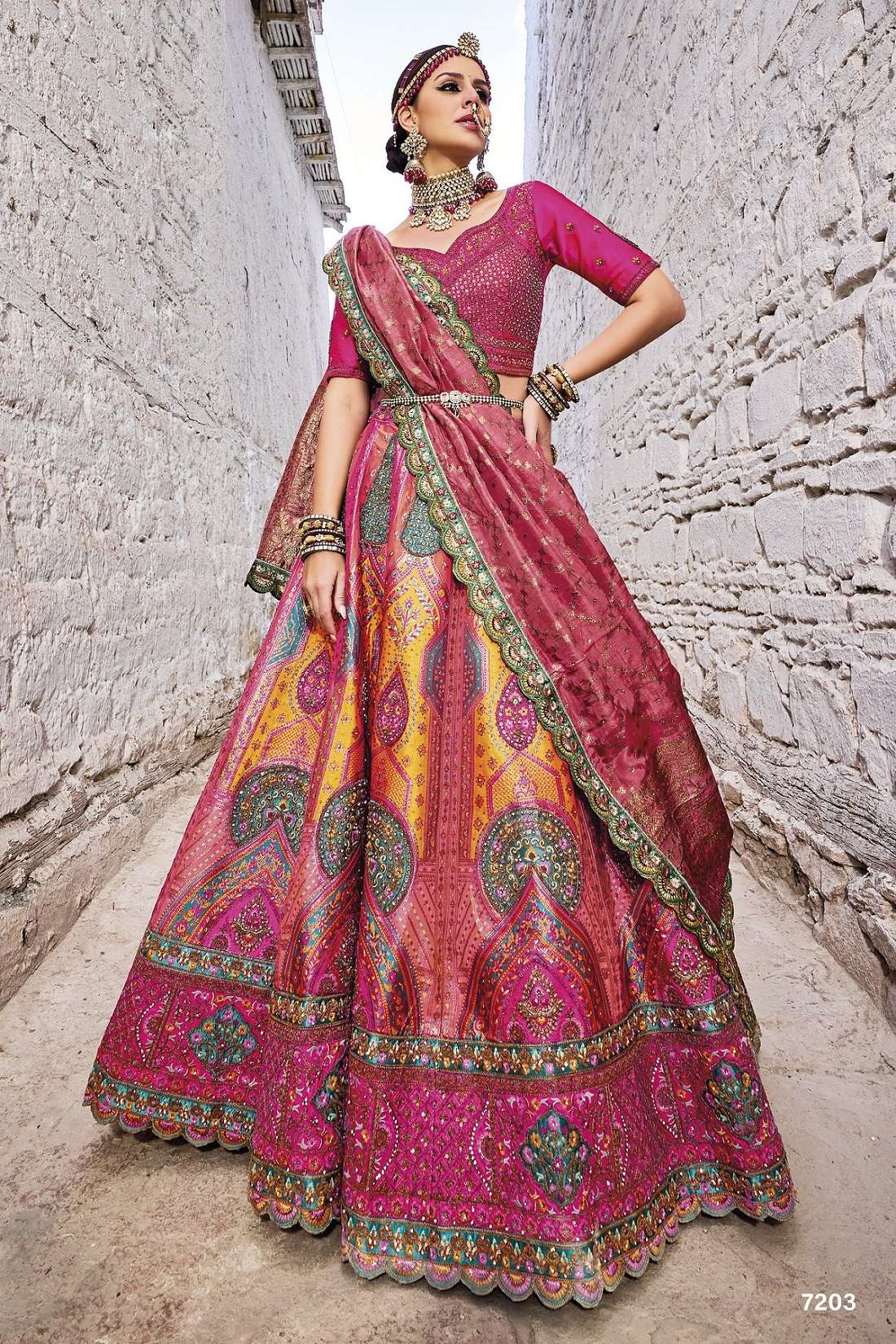 DESIGNER BRIDAL WEDDING PARTY WEAR PINK BANARASI SILK JACQUARD LEHENGA CHOLI WITH AARI HAND WORK SM MN 7203