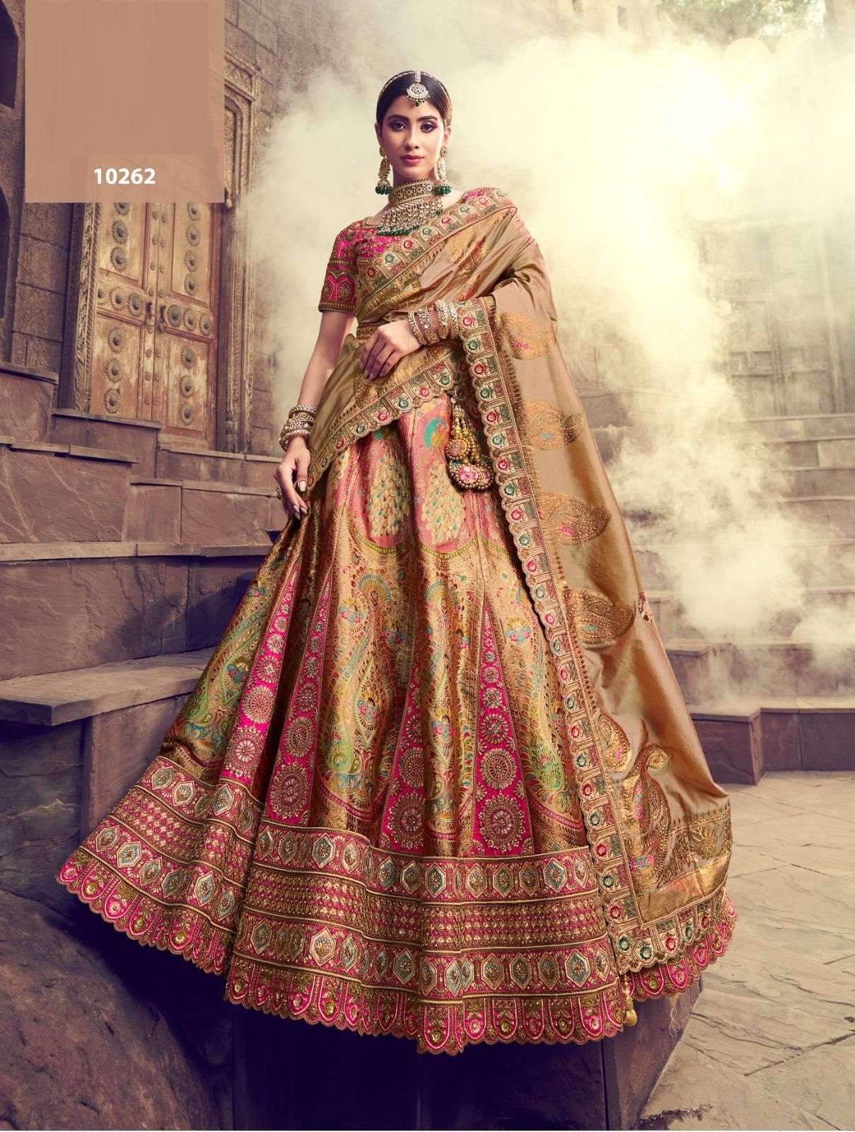 DESIGNER BRIDAL WEDDING WEAR HEAVY SILK LEHENGA CHOLI WITH AARI HAND WORK SM ROYAL 10262